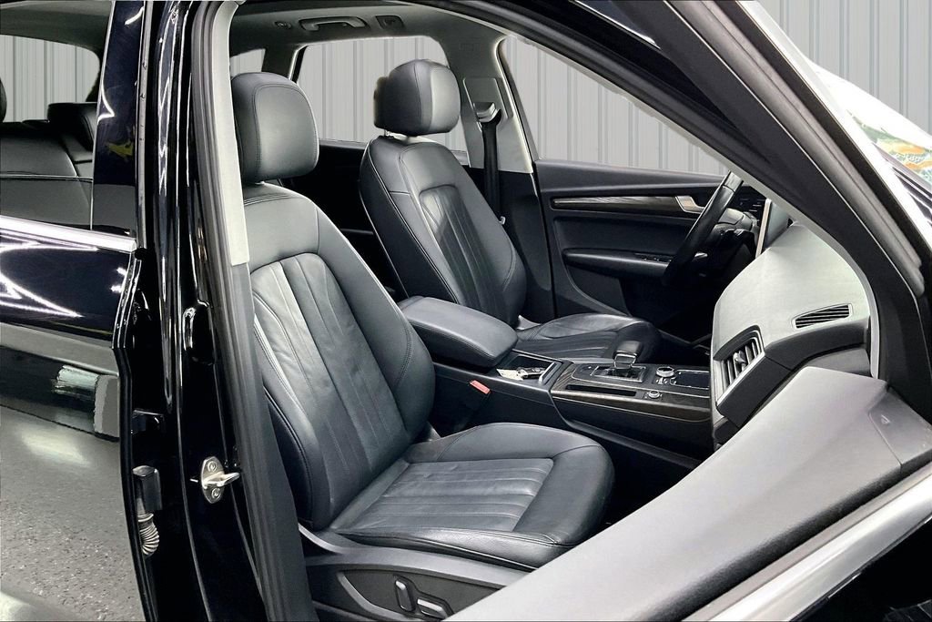 Used 2018 Audi Q5 2.0T Premium Plus AWD/4WD image 31