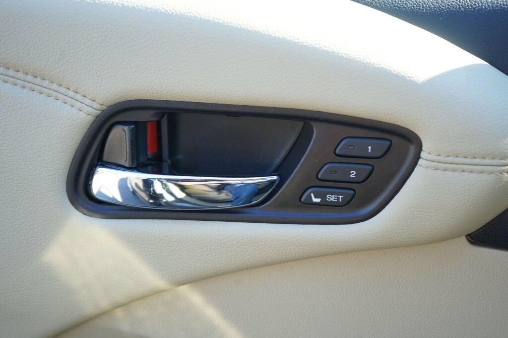 Used 2014 Acura RDX w/ Technology Package AWD/4WD image 10