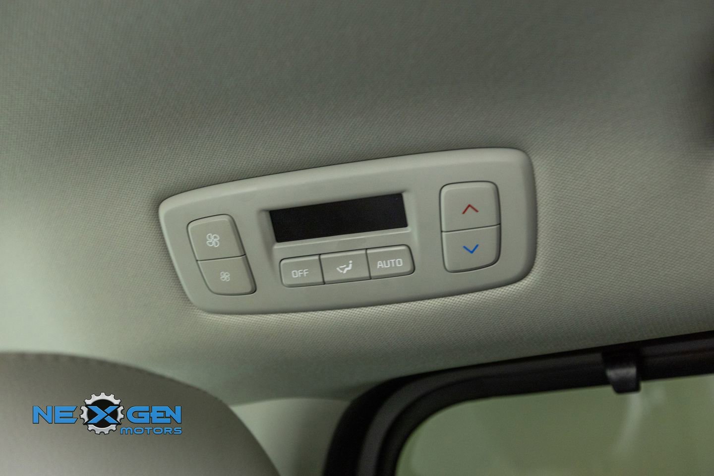 Used 2025 Kia Carnival SX Prestige FWD image 31