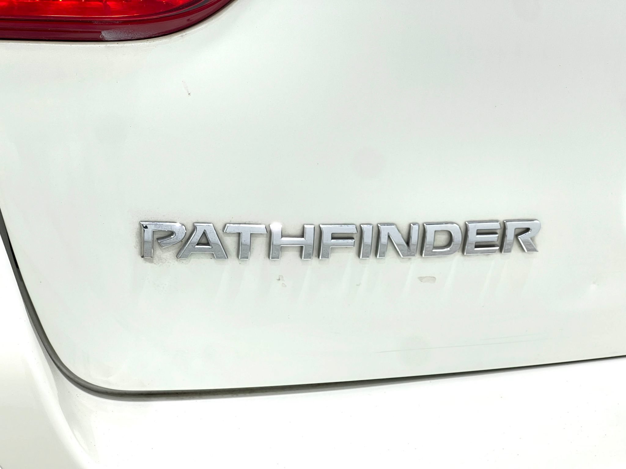 Used 2019 Nissan Pathfinder Platinum w/ Cargo Package AWD/4WD image 41