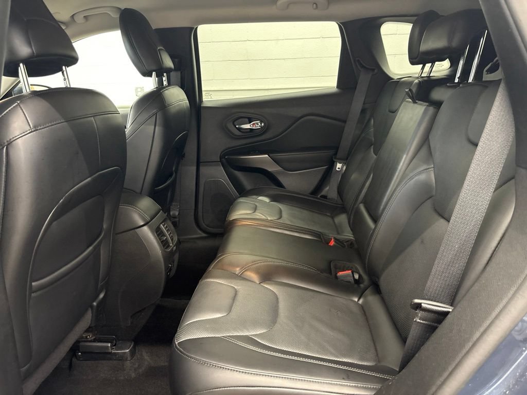 Used 2020 Jeep Cherokee Limited AWD/4WD image 14