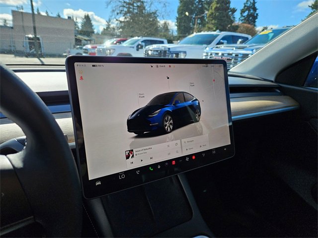 Used 2022 Tesla Model Y Long Range image 19