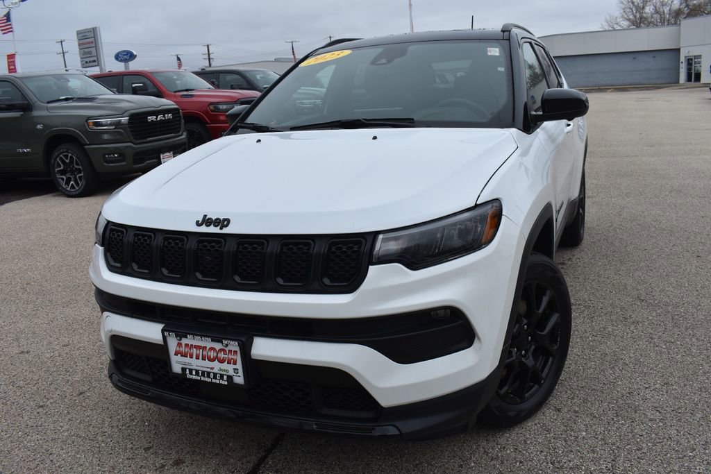 Used 2023 Jeep Compass Altitude w/ Sun and Sound Group image 12