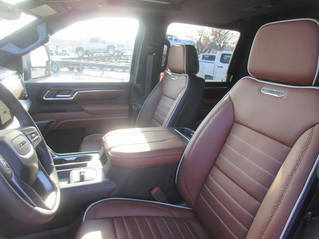 New 2026 GMC Sierra 2500 Denali Ultimate image 14