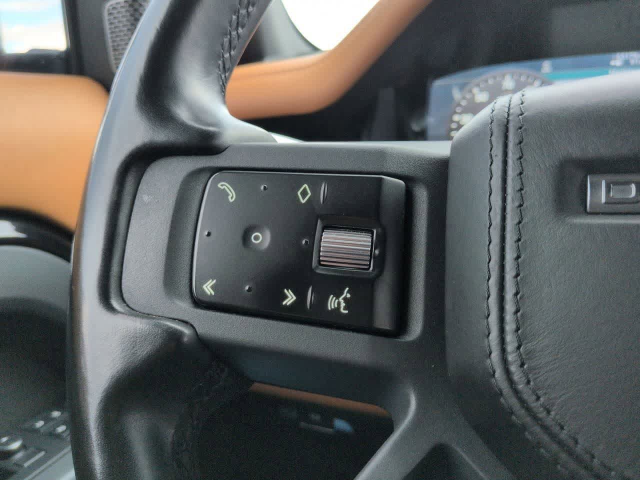 Used 2020 Land Rover Defender 110 X image 25