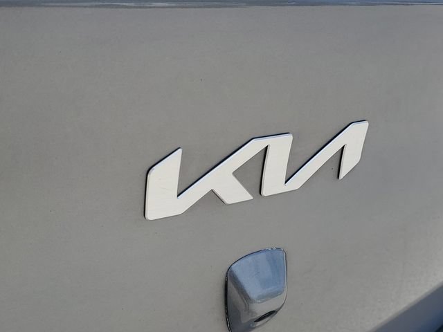 Used 2023 Kia Rio S FWD image 5