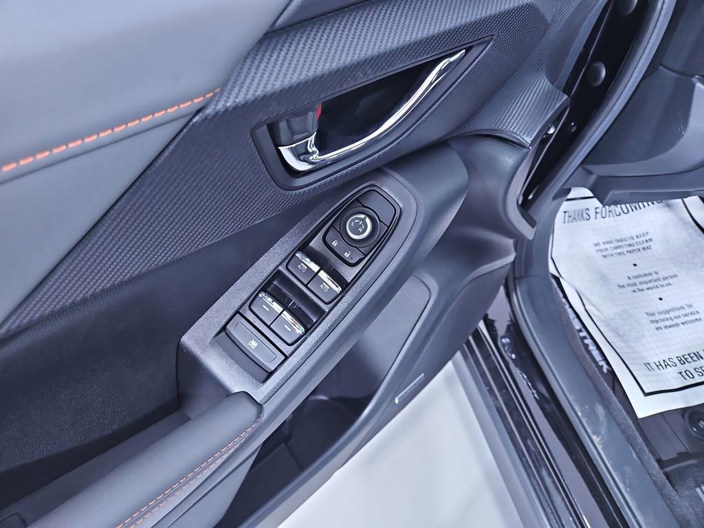 Used 2025 Subaru Crosstrek 2.5i Limited w/ Popular Package #4A image 12