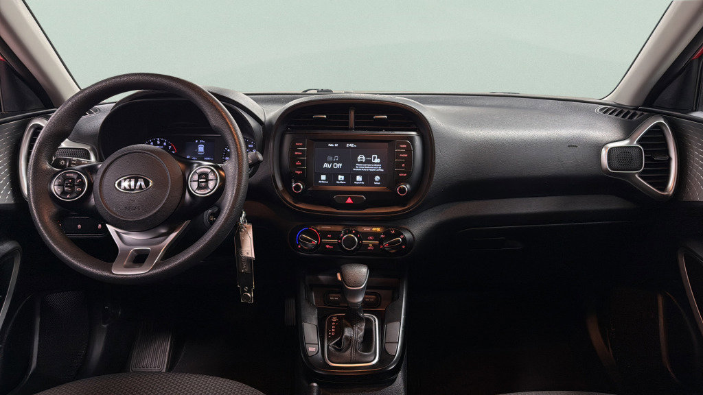Used 2021 Kia Soul LX image 28