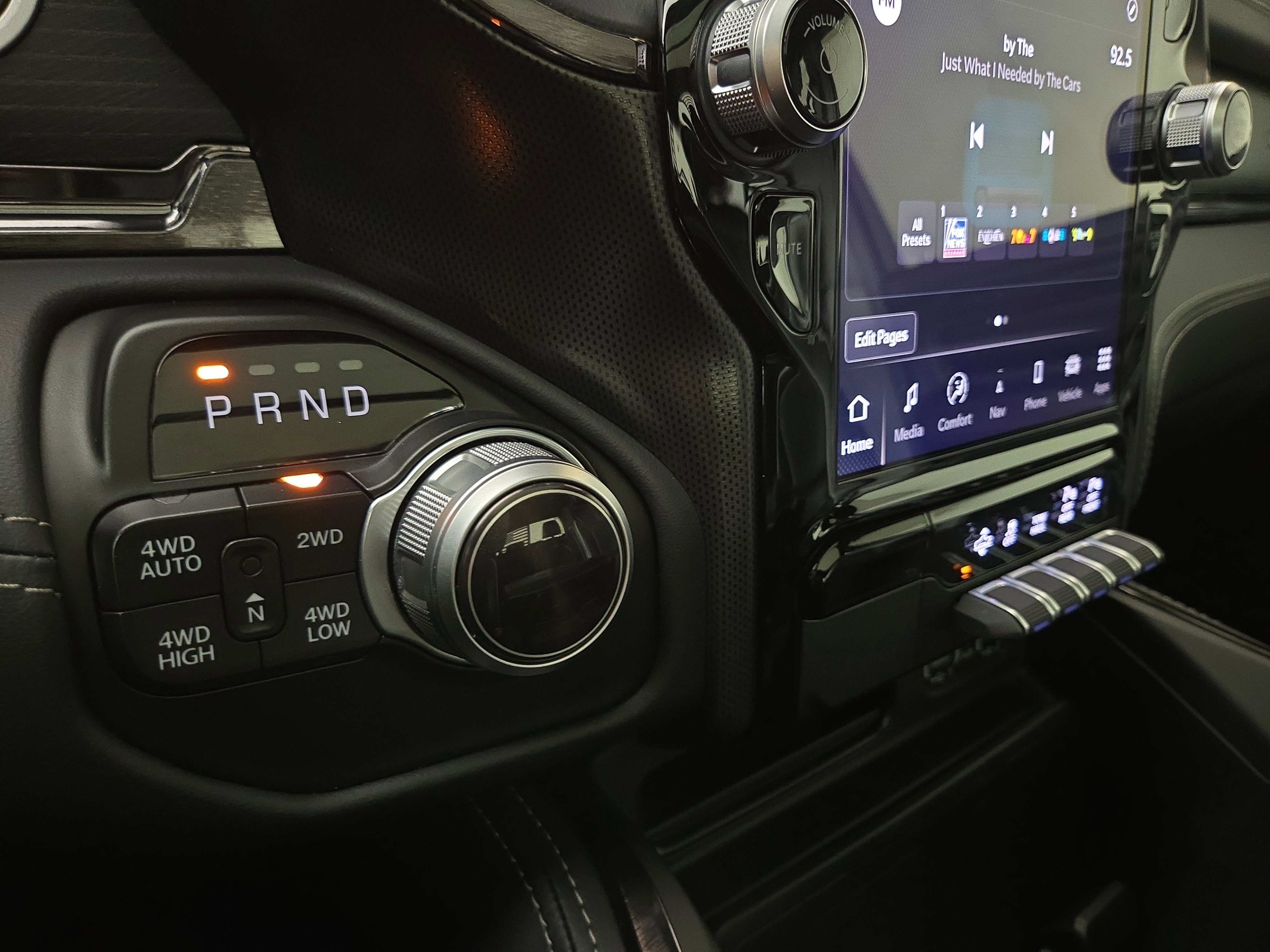 Used 2022 RAM 1500 Limited AWD/4WD image 25