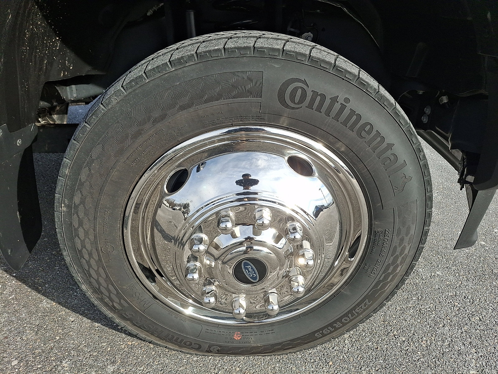 Used 2024 Ford F550 4x4 Crew Cab Super Duty image 8