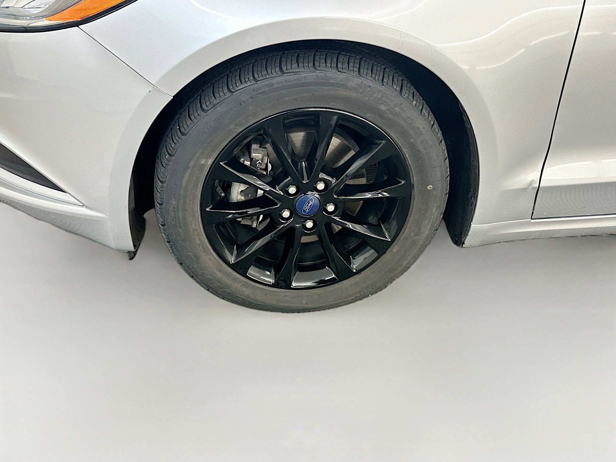 Used 2017 Ford Fusion SE image 11