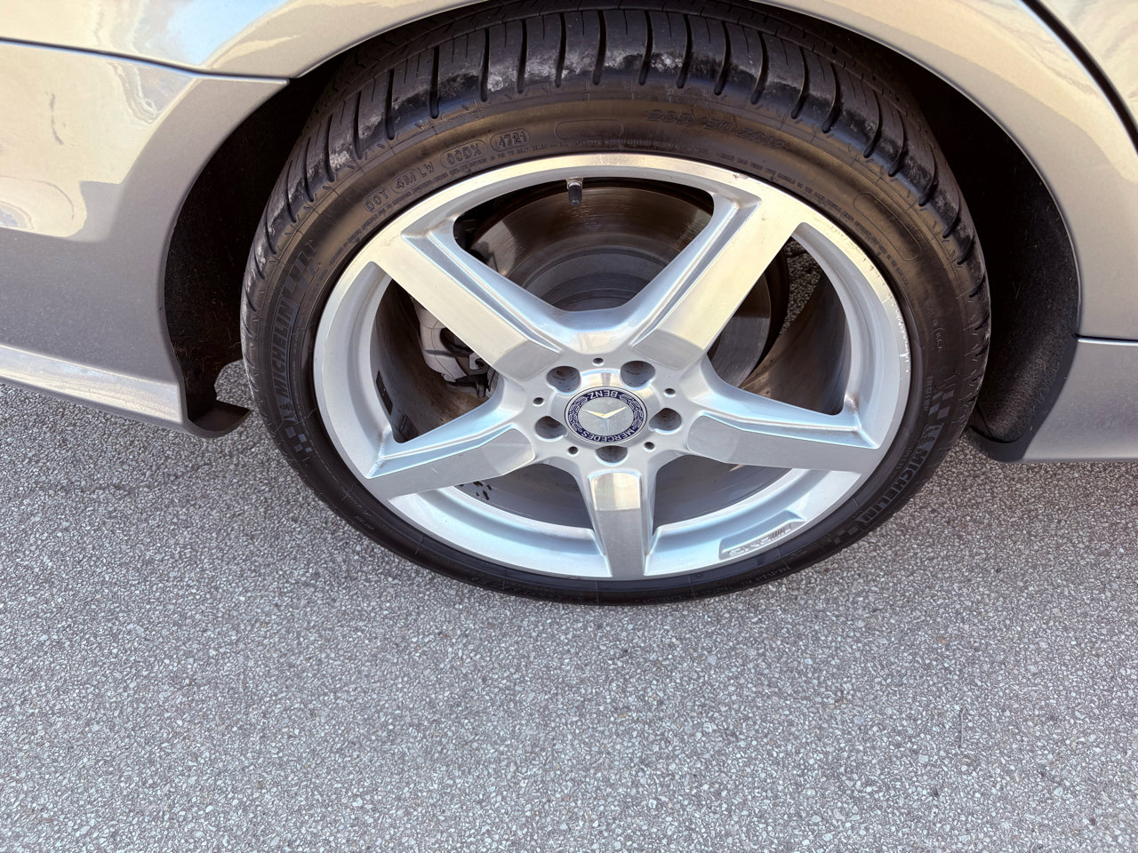 Used 2012 Mercedes-Benz CLS 550 image 18