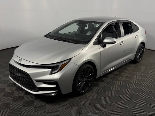 New 2026 Toyota Corolla SE FWD image 2