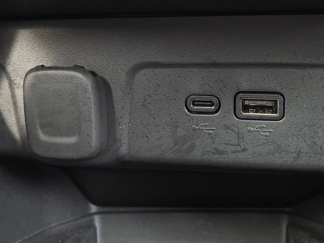 Used 2024 Chevrolet Trax ACTIV w/ Sunroof Package image 8