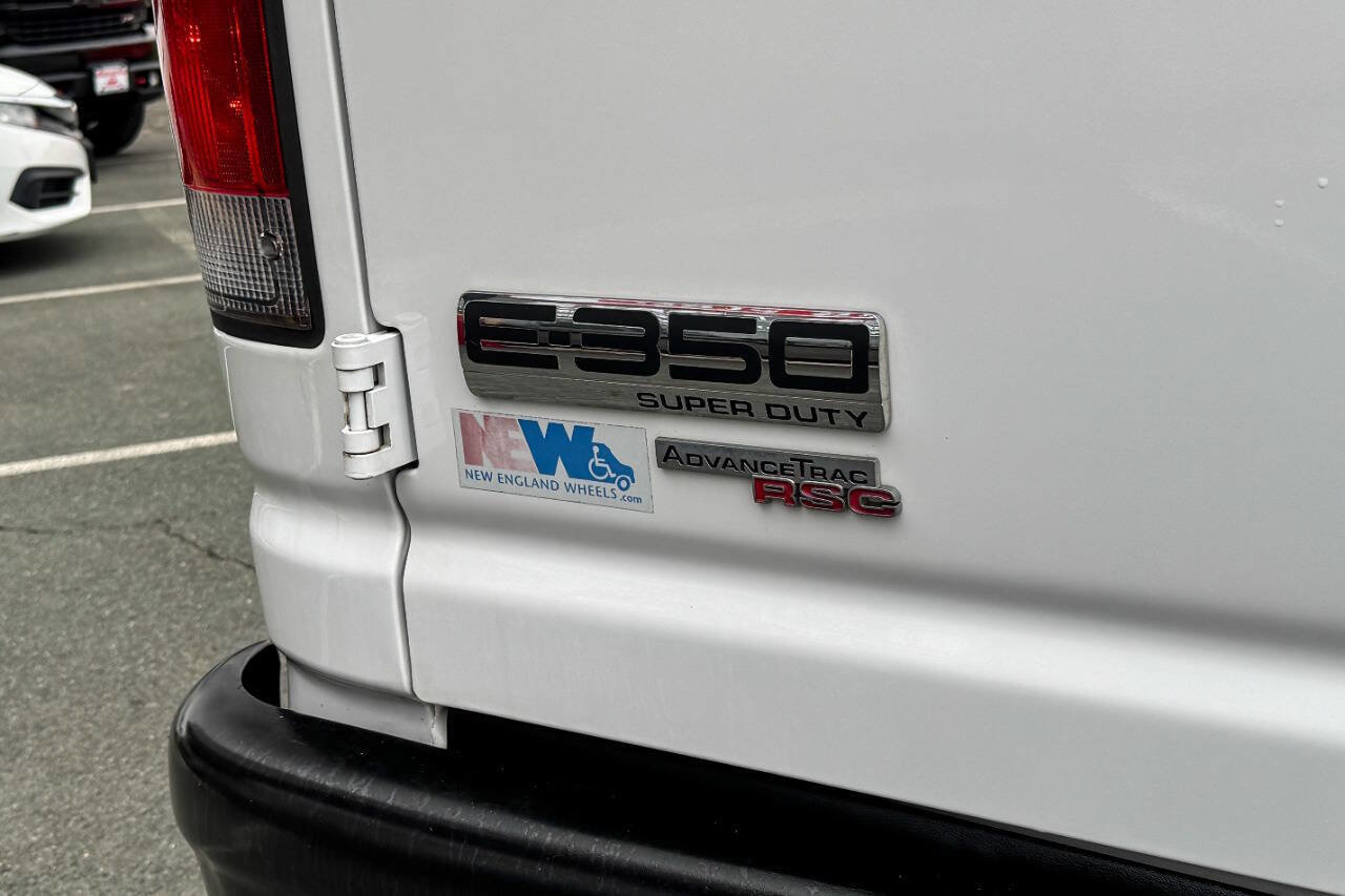 Used 2011 Ford E-350 and Econoline 350 Extended Super Duty w/ PWR Group RWD image 21