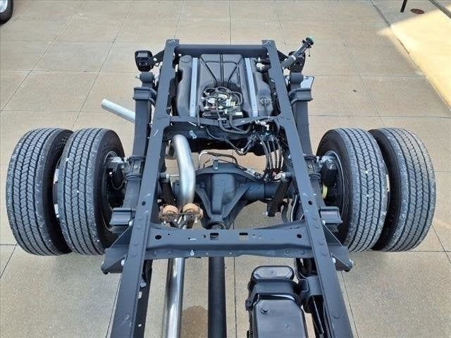 New 2024 Ford F550 4x4 SuperCab Super Duty image 23