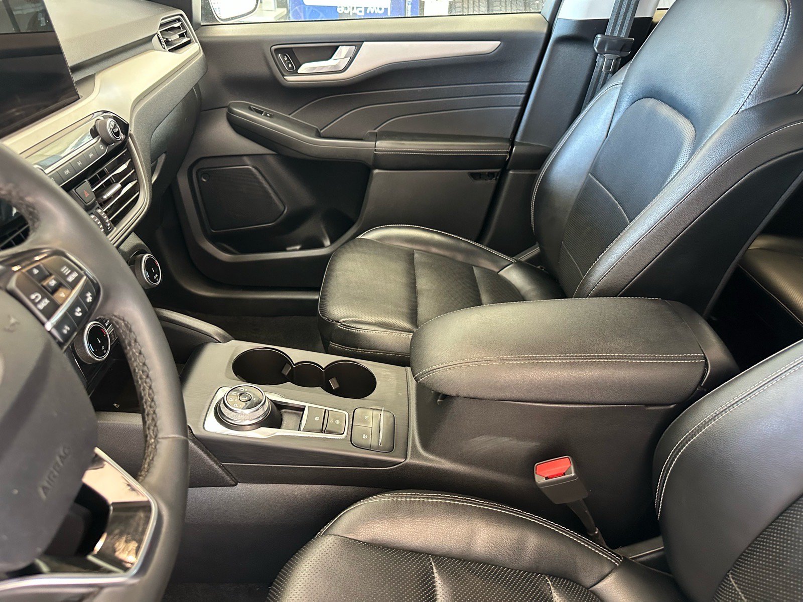Certified 2022 Ford Escape SEL w/ Technology Package FWD image 18