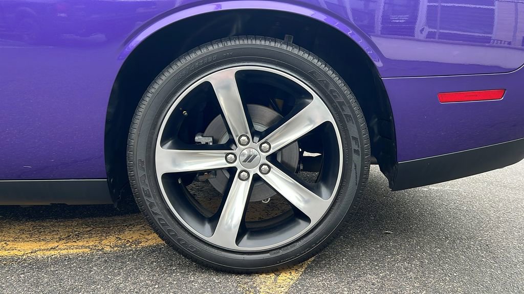 Used 2018 Dodge Challenger R/T image 10