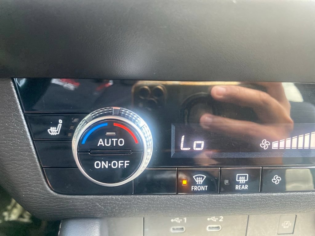 Used 2025 Mitsubishi Outlander SE AWD/4WD image 30
