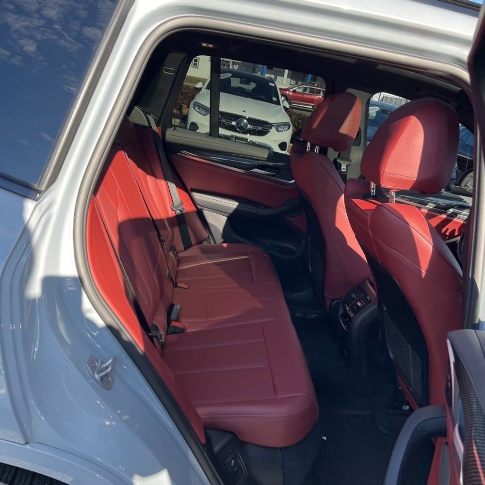 Used 2023 BMW X3 M40i w/ Premium Package image 15