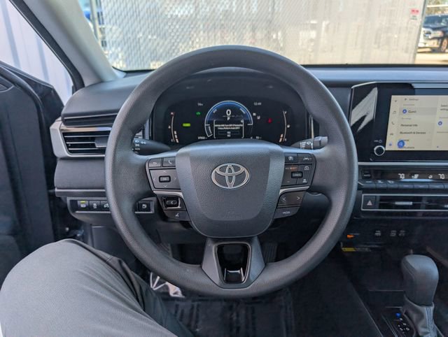 Used 2025 Toyota Camry LE FWD image 10
