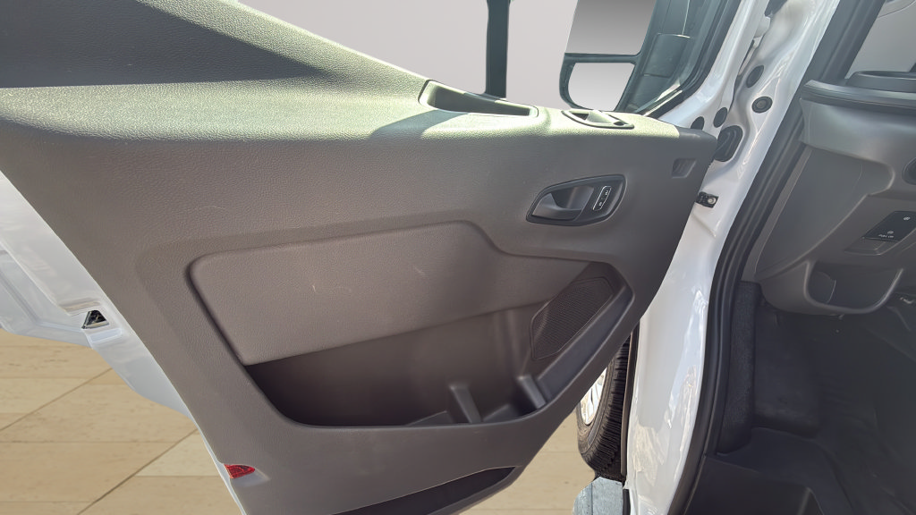 Used 2025 Ford Transit 250 Low Roof w/ Exterior Upgrade Package RWD image 34