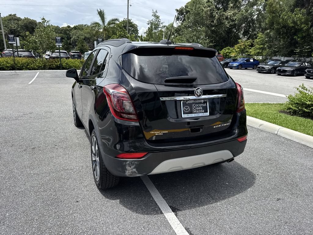 Used 2021 Buick Encore Preferred w/ Safety Package II FWD image 13