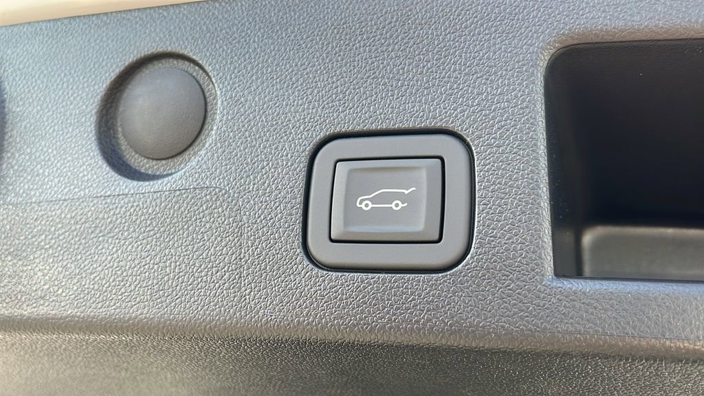 New 2026 GMC Terrain AT4 w/ Technology Package II image 25