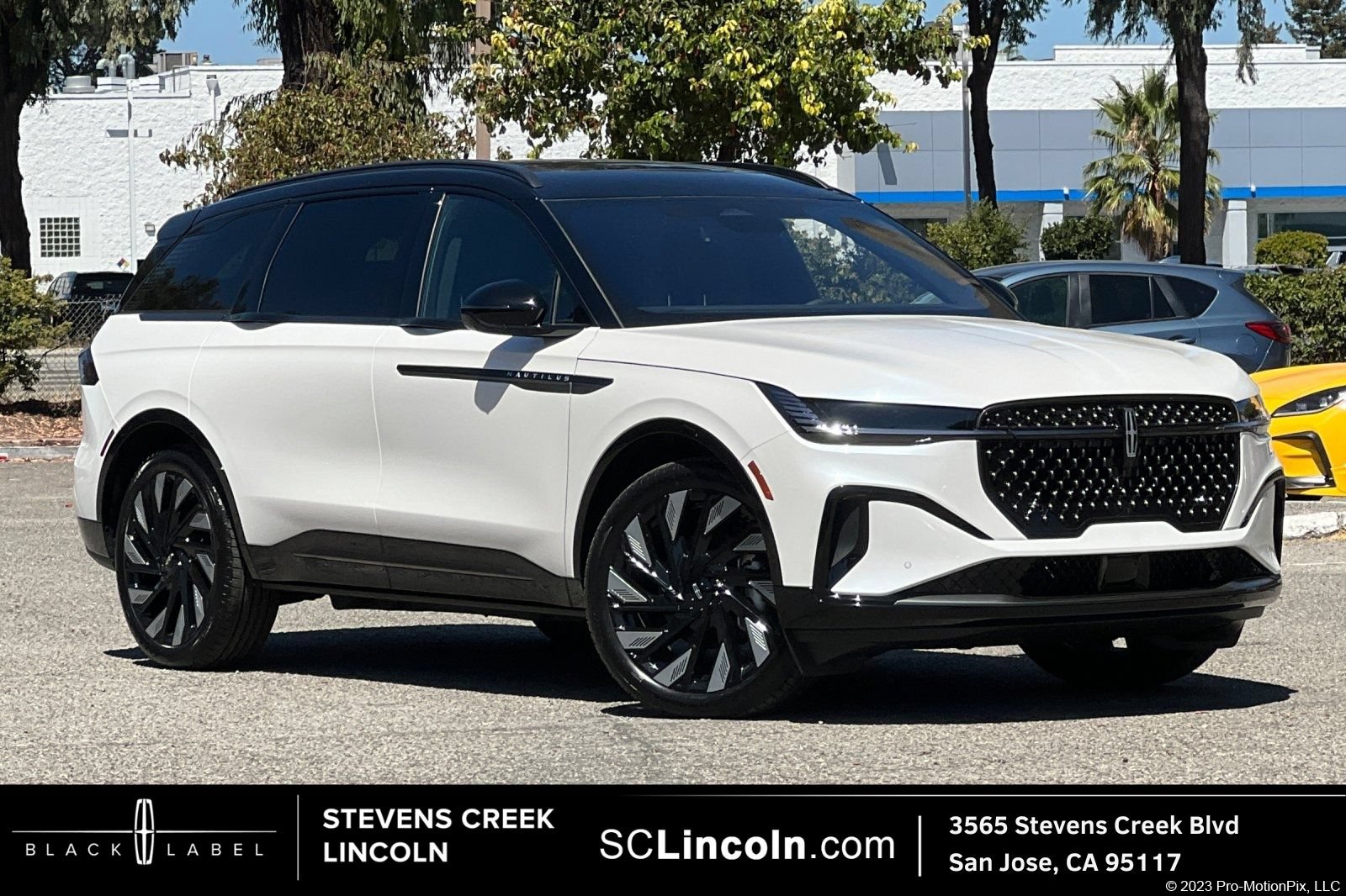 New 2026 Lincoln Nautilus Reserve w/ Jet Appearance Package