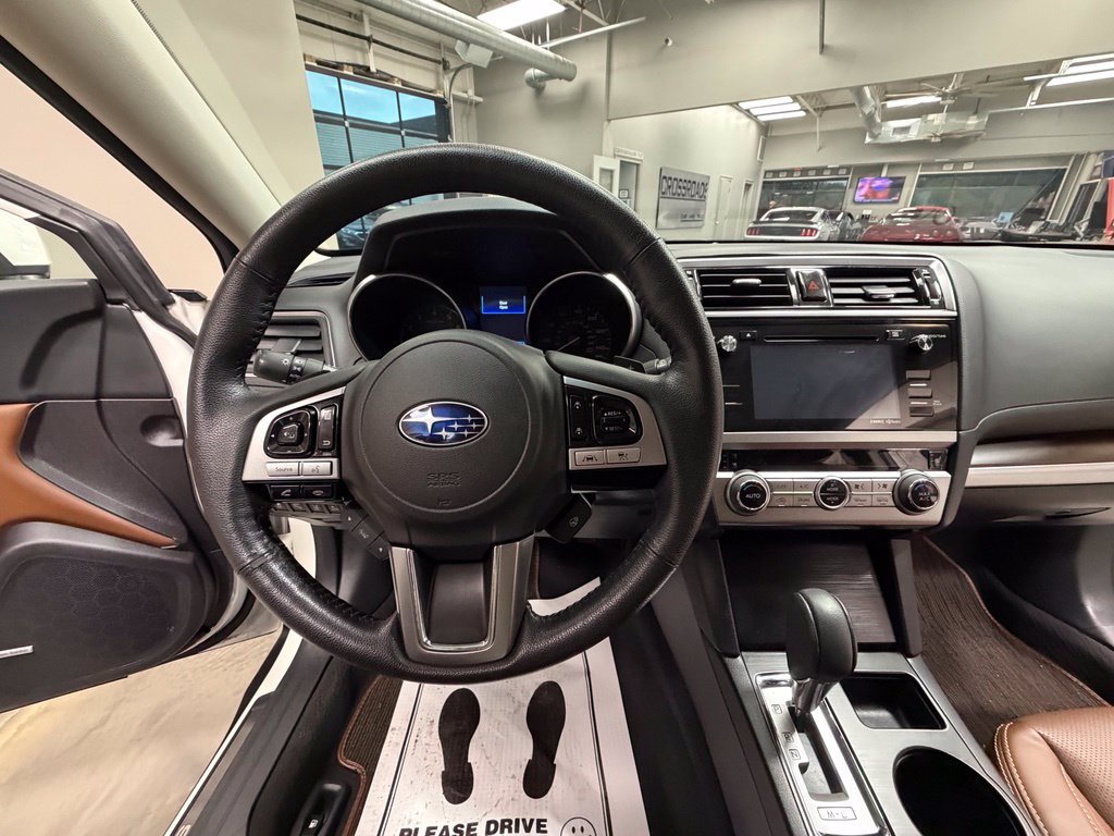 Used 2017 Subaru Outback 2.5i Touring w/ Popular Package #5A AWD/4WD image 11