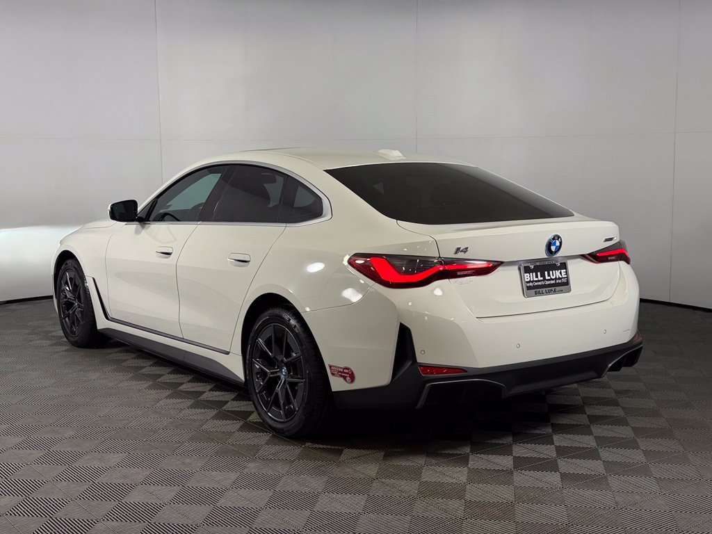 Used 2024 BMW i4 eDrive40 w/ Premium Package RWD image 9