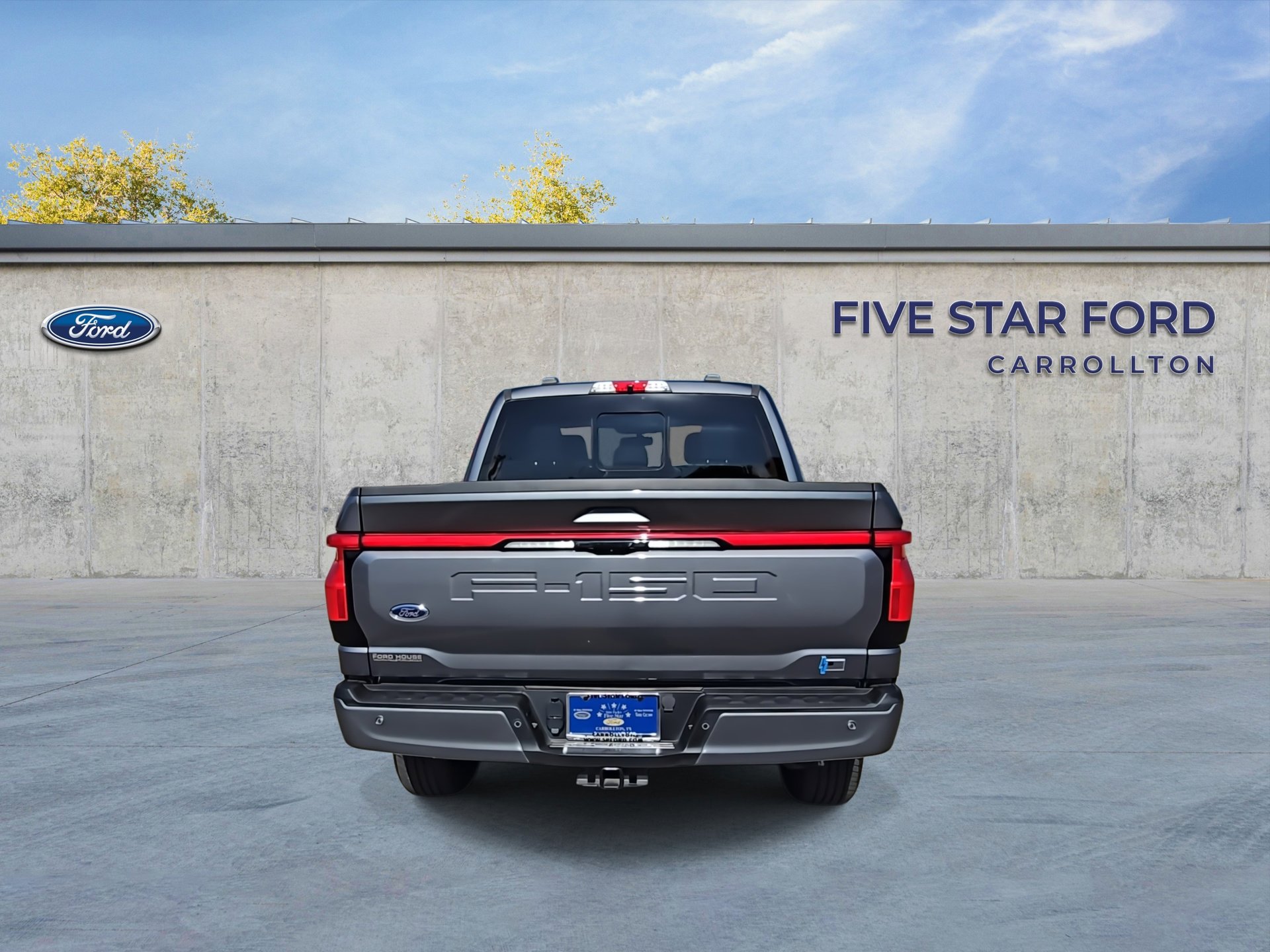 Used 2023 Ford F150 Lightning 4x4 SuperCrew image 8