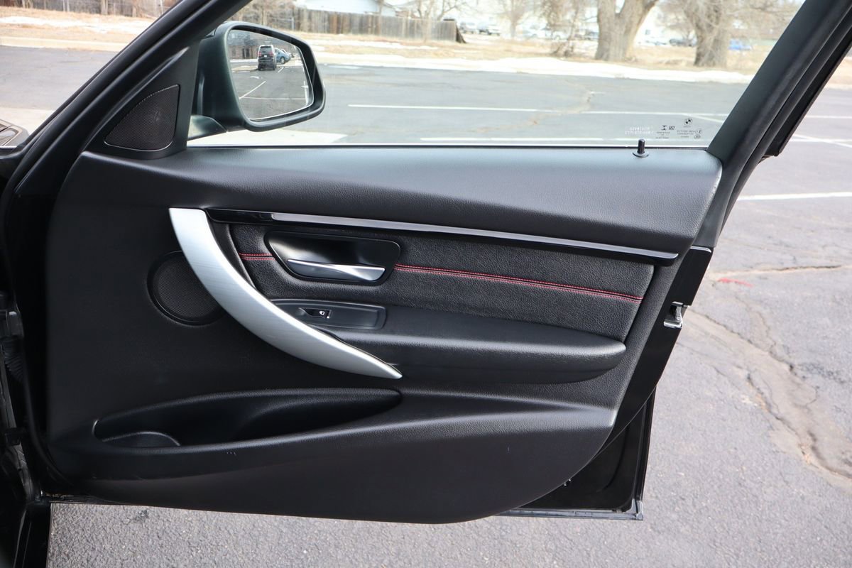 Used 2018 BMW 330i Sedan image 26