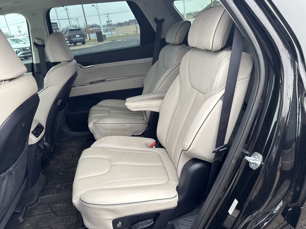Used 2023 Hyundai Palisade Calligraphy w/ Cargo Package image 9