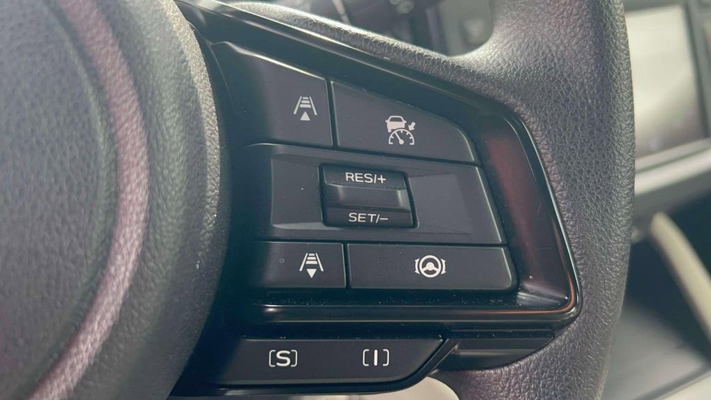 Certified 2025 Subaru Forester AWD/4WD image 11