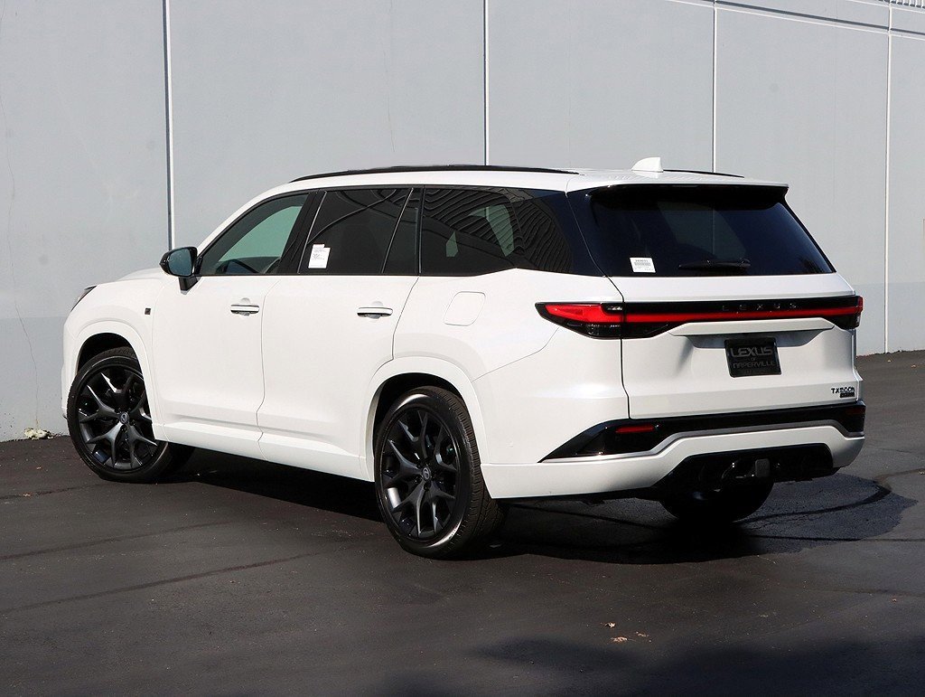 New 2026 Lexus TX 500h AWD image 10