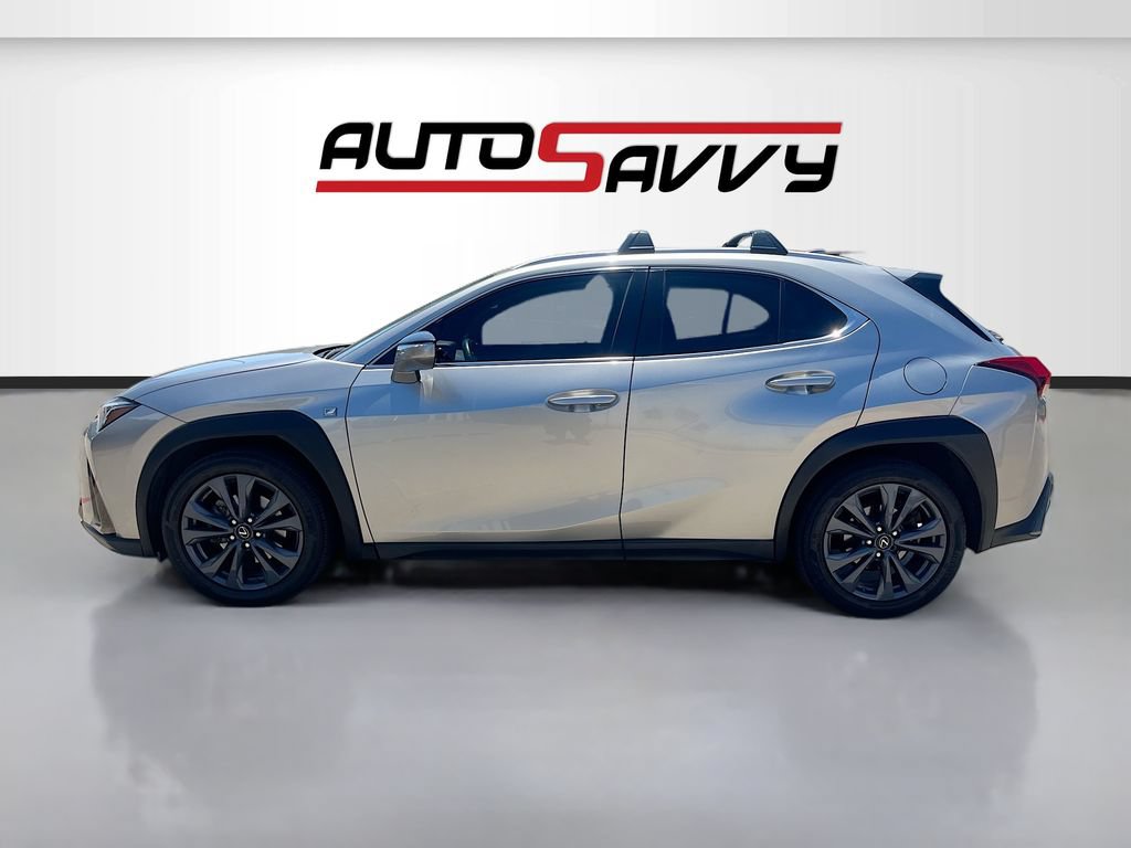 Used 2019 Lexus UX 200 F Sport w/ F Sport Premium Package FWD image 4