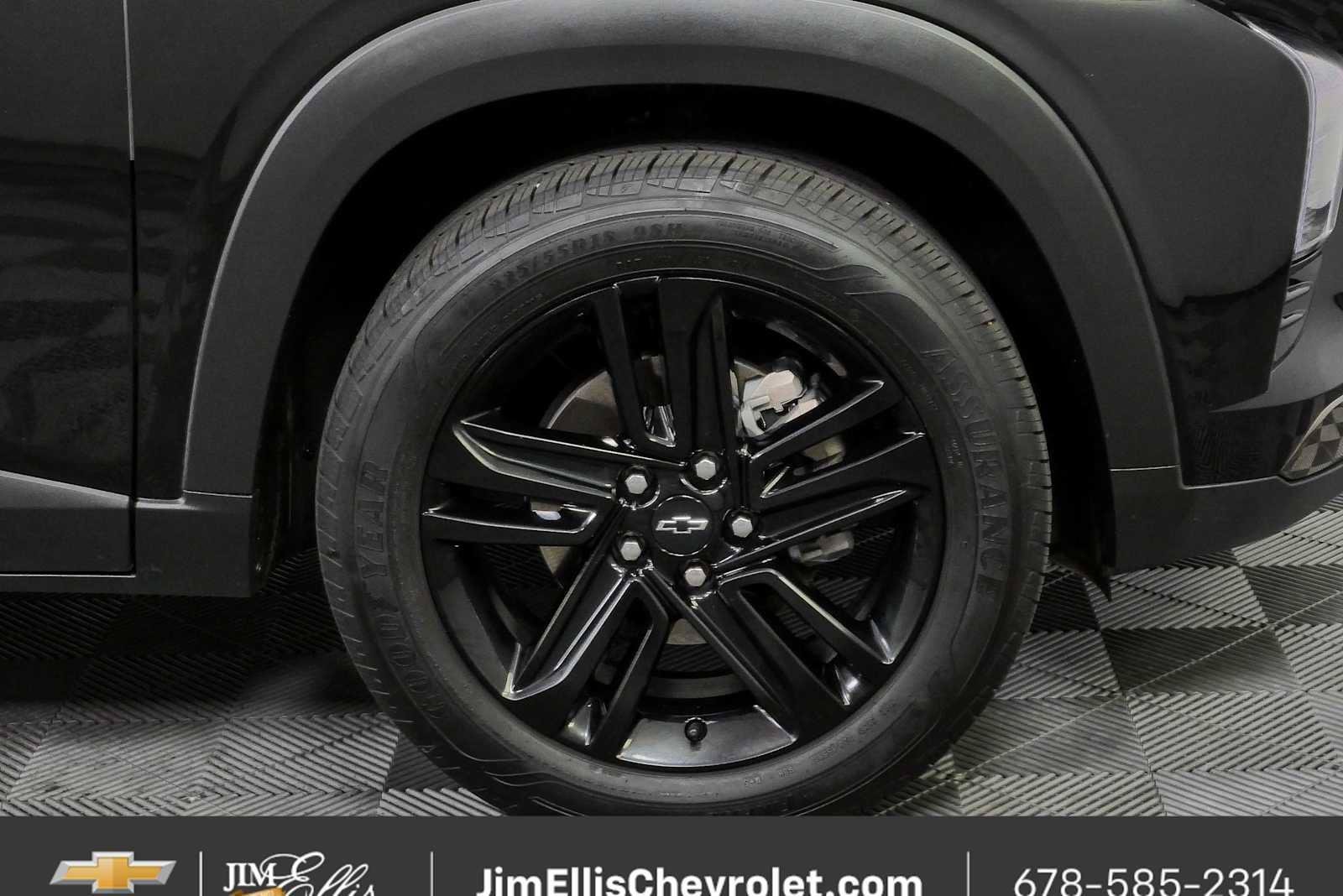 Certified 2025 Chevrolet Trax ACTIV w/ Driver Confidence Package FWD image 35