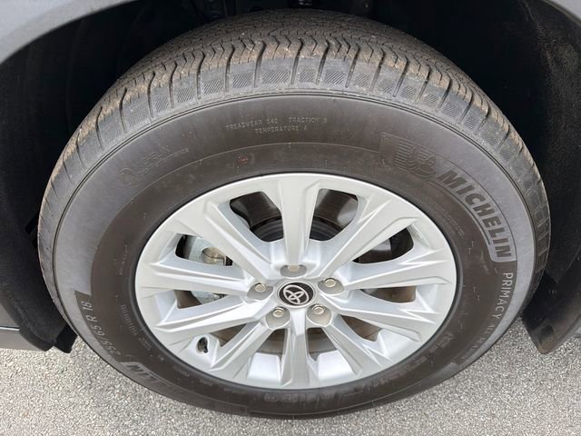 Used 2024 Toyota Grand Highlander XLE image 11