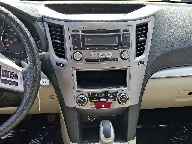 Used 2013 Subaru Outback 2.5i AWD/4WD image 17