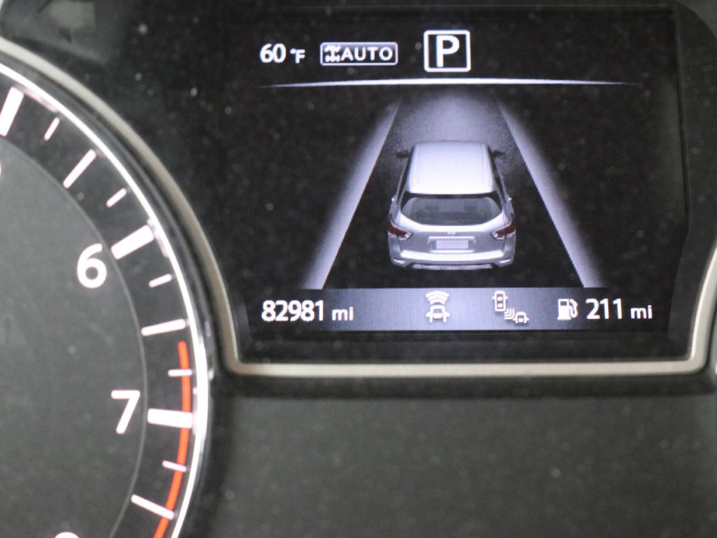 Used 2019 Nissan Pathfinder SV AWD/4WD image 13