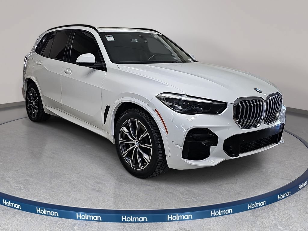 Used 2022 BMW X5 xDrive40i w/ M Sport Package AWD/4WD image 4