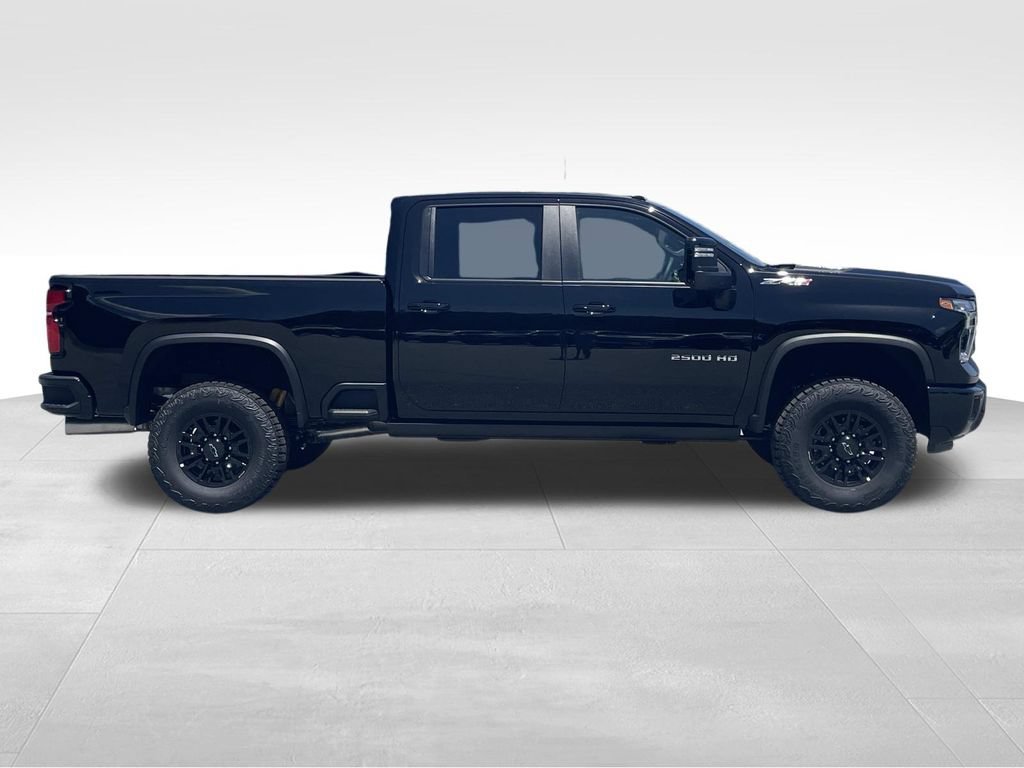 New 2026 Chevrolet Silverado 2500 ZR2 AWD/4WD video 2