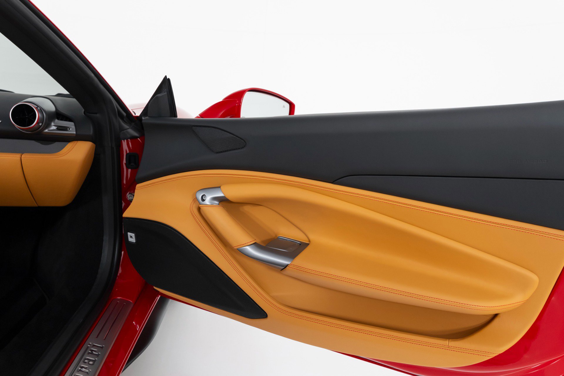 Used 2021 Ferrari F8 Tributo image 35