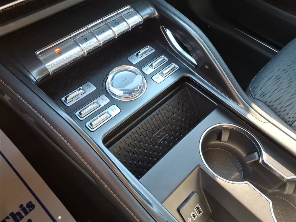 New 2026 Lincoln Nautilus Reserve w/ Jet Appearance Package image 12