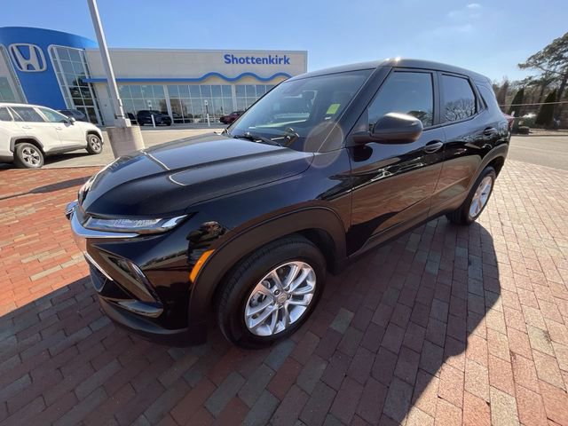 Used 2025 Chevrolet TrailBlazer LS w/ LS Convenience Package image 28