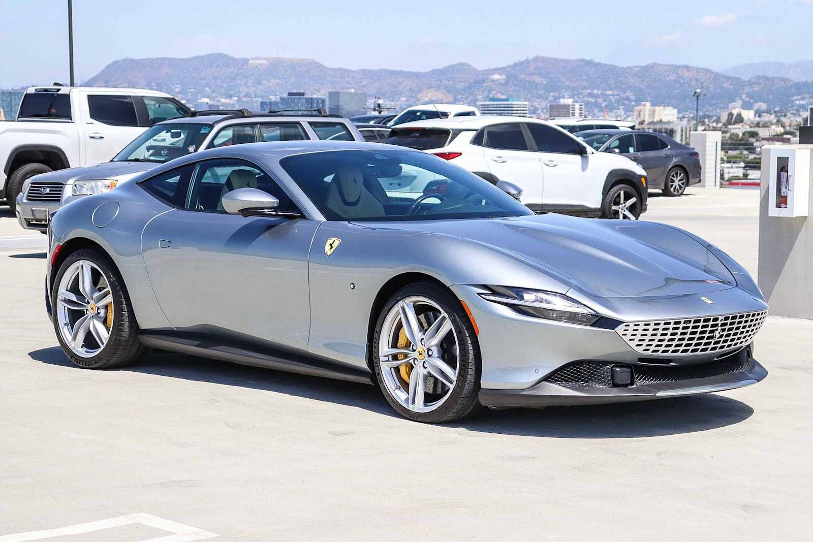 Used 2021 Ferrari Roma RWD image 3