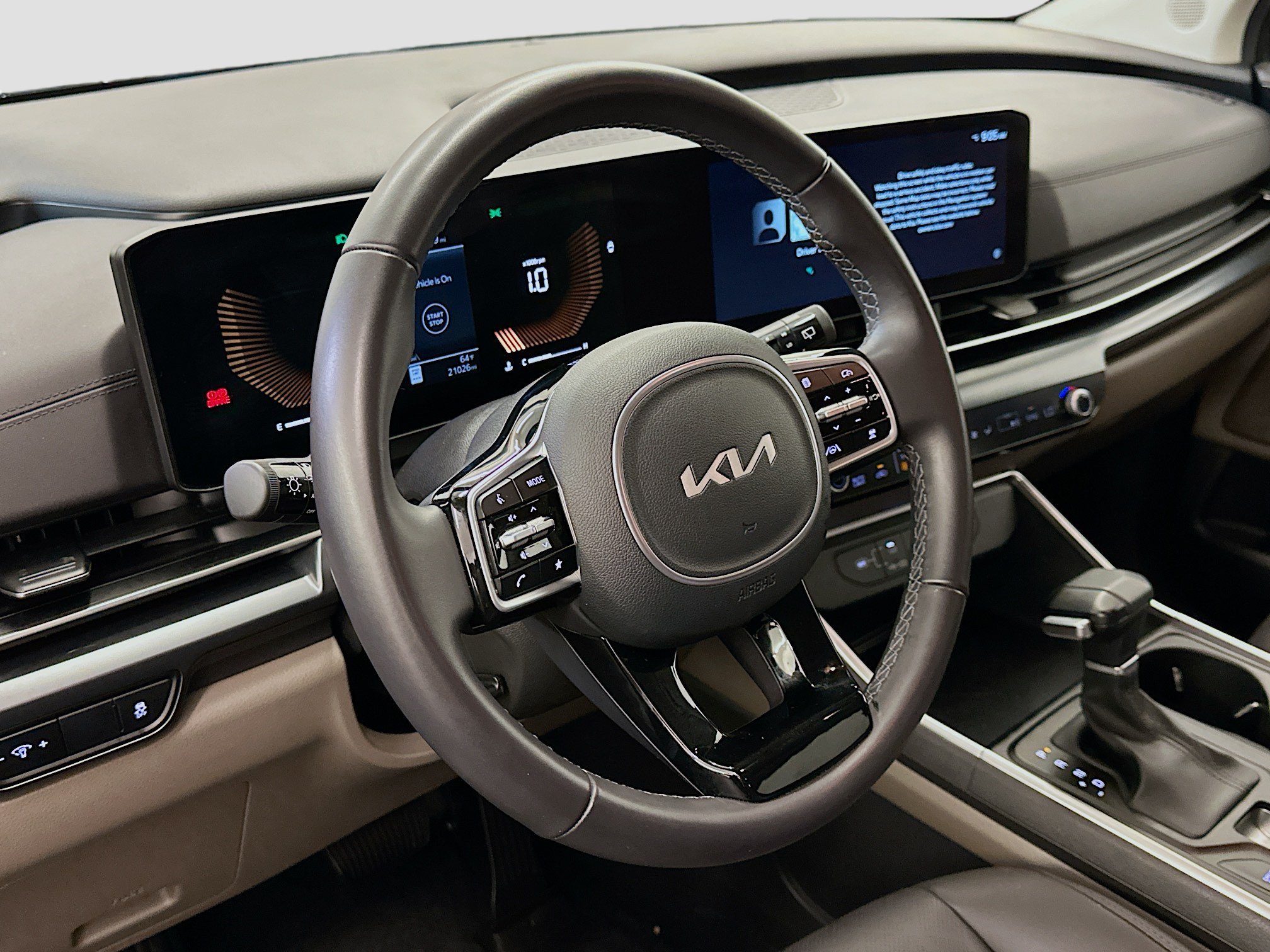Used 2026 Kia Carnival FWD image 18