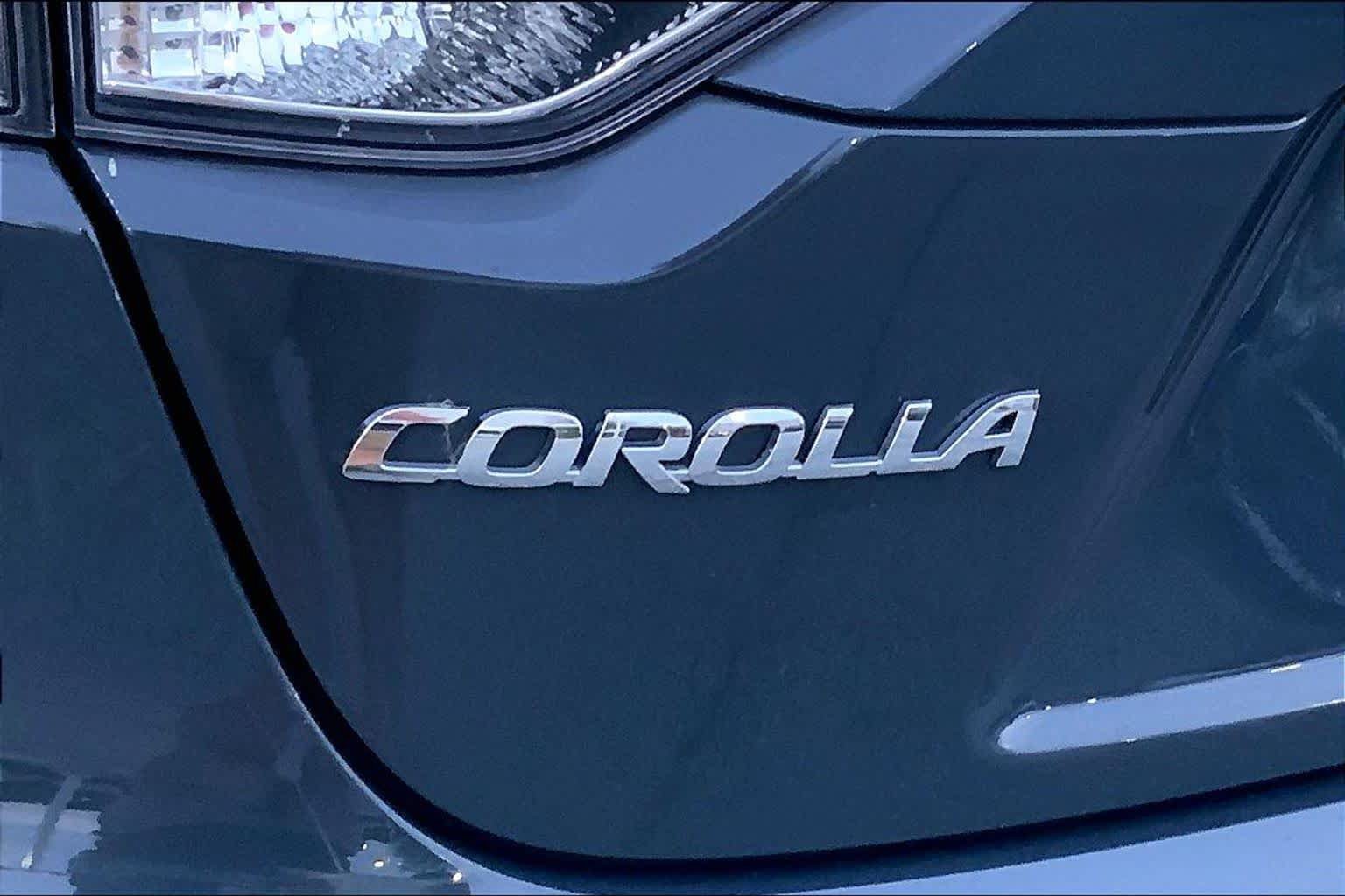 Used 2024 Toyota Corolla LE FWD image 28