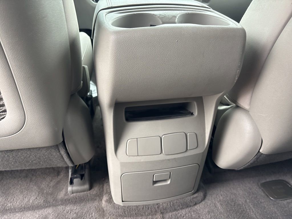 Used 2021 Kia Sedona LX image 21